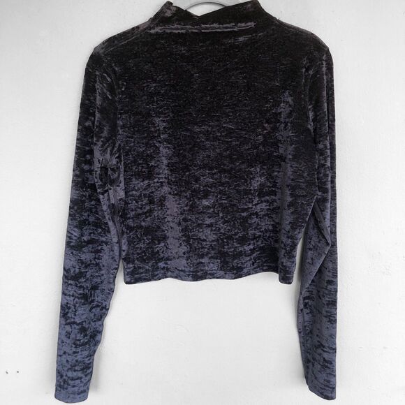 Lululemon All Aligned Mock Neck Top 10 Black Crushed Velvet Velour Crop Shirt - Picture 2 of 11